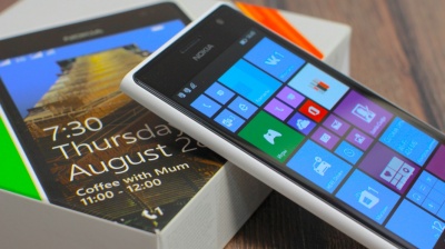 Nokia Lumia 730 8 Гб белый