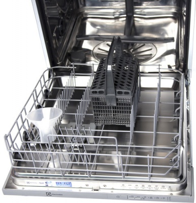 Встраиваемая посудомоечная машина Electrolux Esl95201lo
